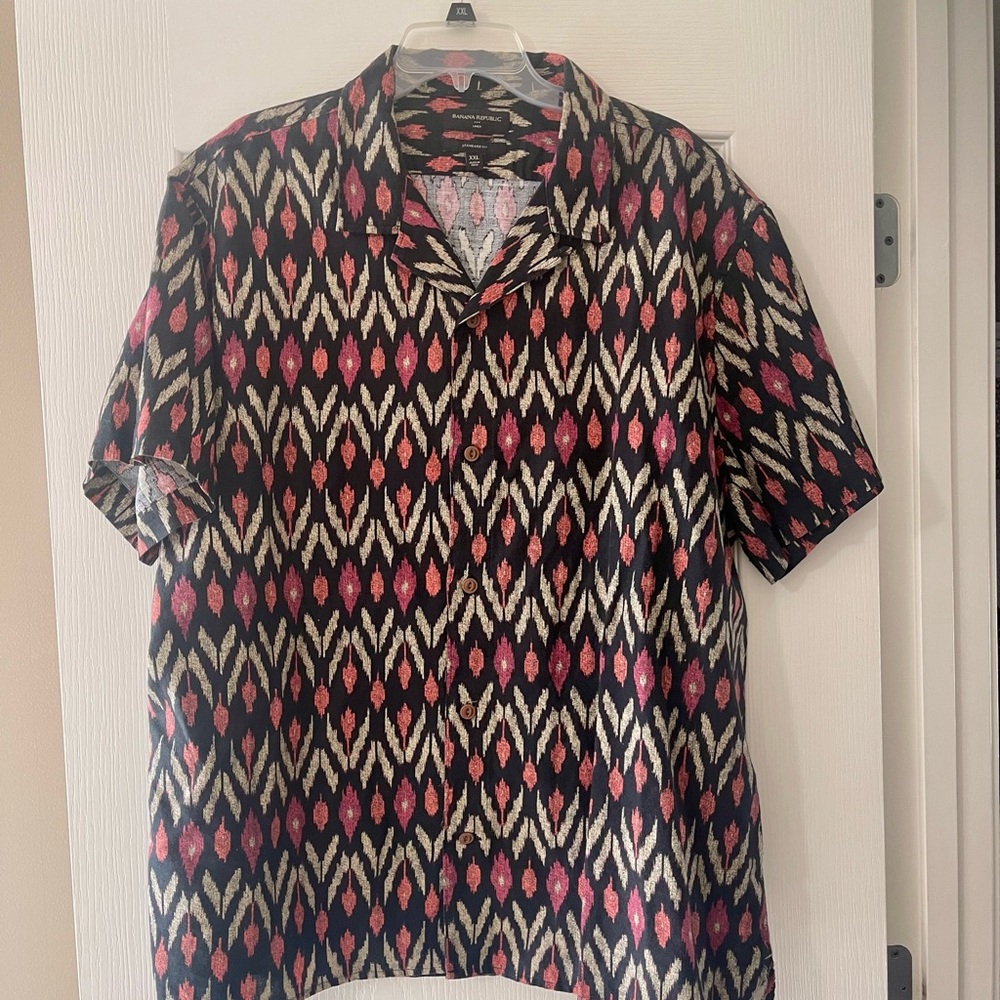 Banana Republic Black and Terracotta Geometric Men's Shirt